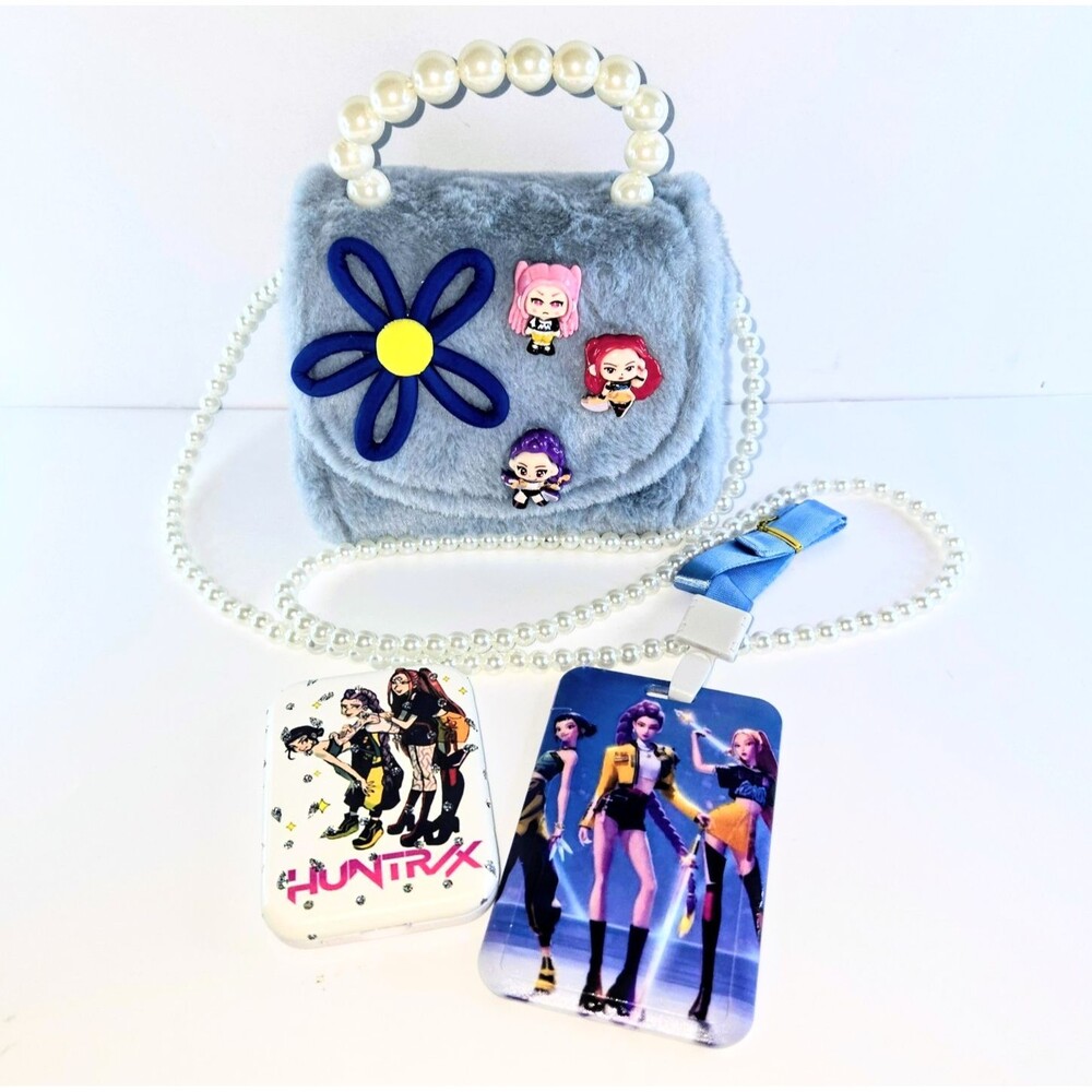 K-POP Themed Bundle with Blue Crossbody Bag/Compact Mirror/Layard Set #21 NEW